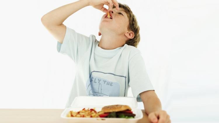 Mangelernährung bei Kindern - Was Eltern bei der Ernährung ihrer Kinder falsch machen