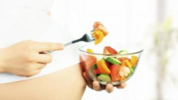 Ernährung in der Schwangerschaft – darauf muss Mutter achten