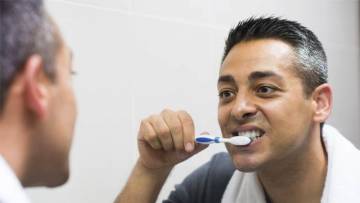 Wie putze ich die Zähne richtig? Tipps zur Zahnpflege